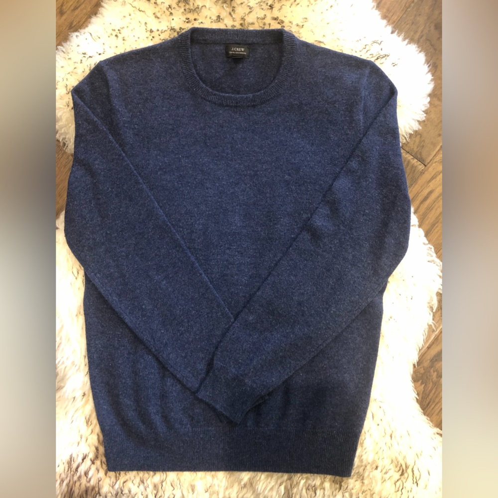 J Crew. Light Weight. Cashmere Sweater. Size M